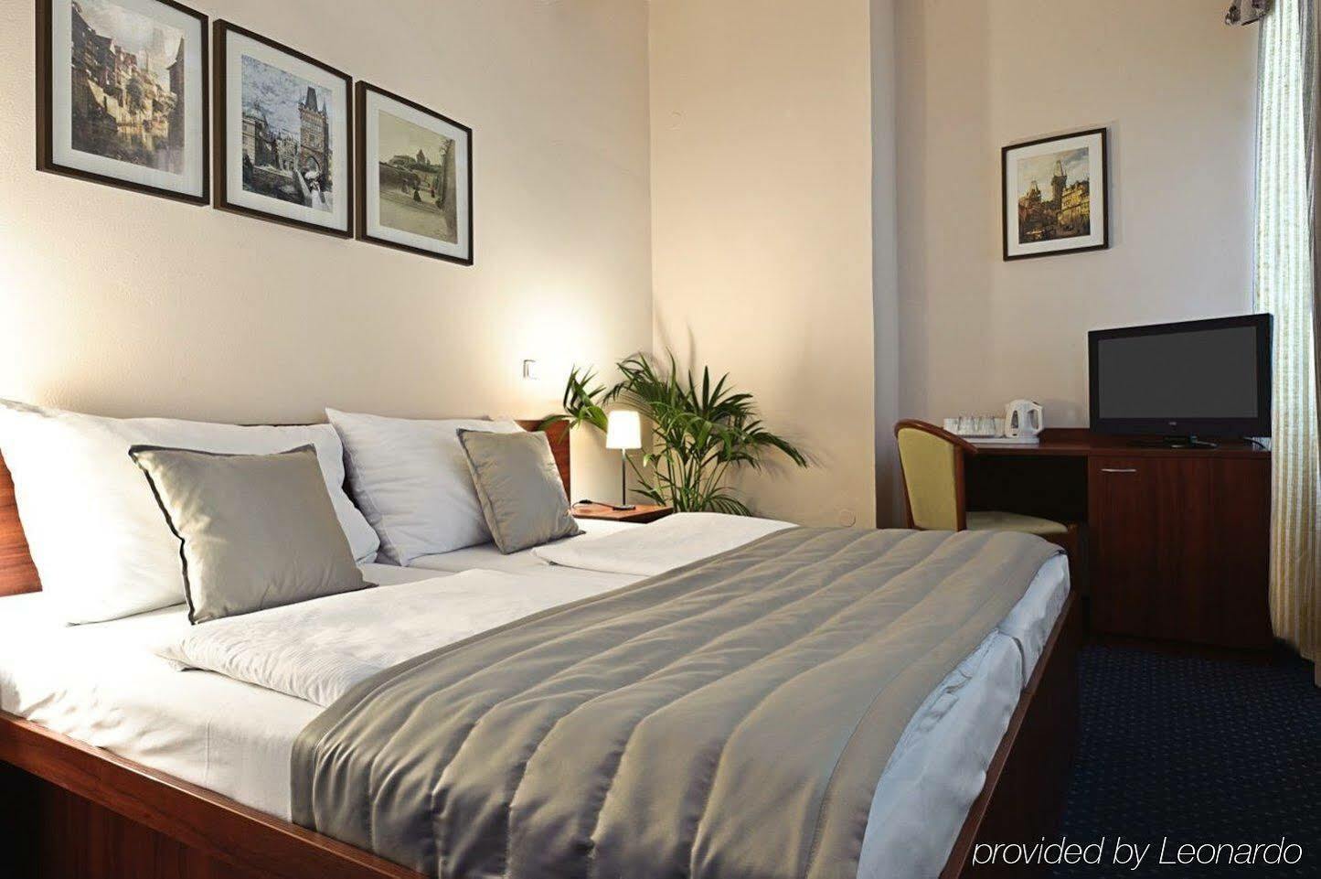 Pytloun Kampa Garden Hotel Prag